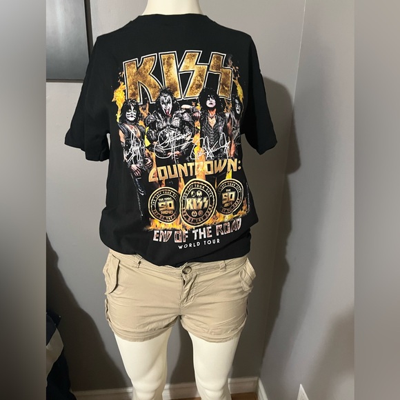 Kiss Tops - Kiss Gildan Black Graphic Countdown Tour Tee with Yellow Gold Print